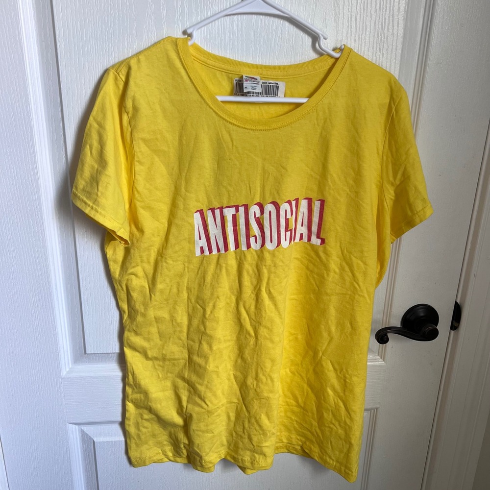 Fruit of the Loom Antisocial‎ Graphic T-Shirt Yellow Ladies Size XL NWOT